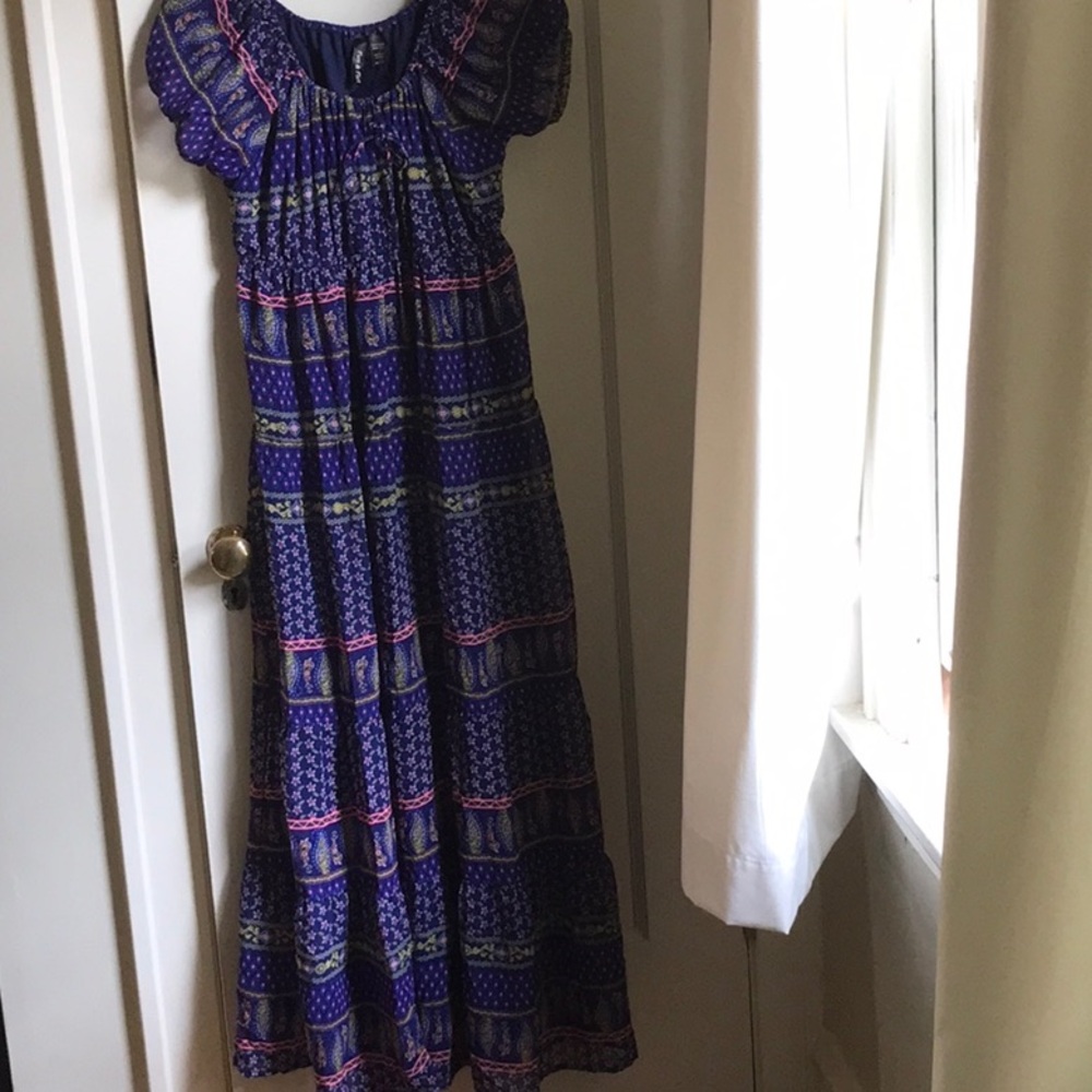Gorgeous medium Fun & Flirt maxi dress